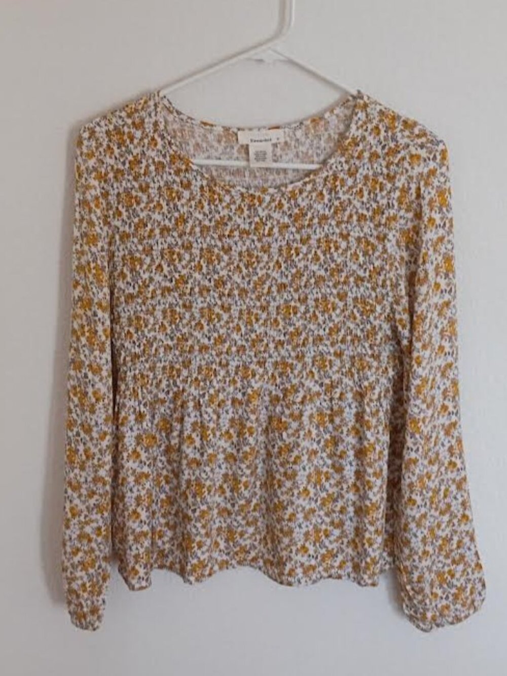 URBAN ROMANTICS WOMEN'S TOP MUSTARD FLORAL ELASTIC SMOCKING LONG SLEEVE SIZE MED
